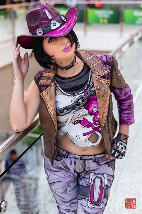 Close Up On Nisha Borderlands The Pre Sequel By Hannah Lydia Cosplay