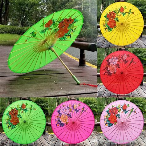 2021 82cm Diameter Chinese Paper Umbrella Traditional Silk Fabric Craft Umbrella Wooden Handle