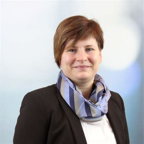 Von fürth über neustadt bis wir freuen uns auf sie! Anja Weigelt - Mitarbeiterin Personalwesen - VR-Bank ...