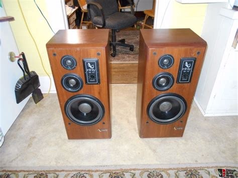 Infinity Sm 112 Floor Standing Stereo Speakers Superb For Sale