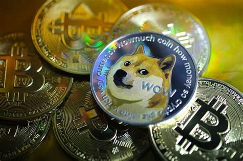 Specifically, dogecoin ended 2020 at $0.0057. SafeMoon price: Could SafeMoon overtake Dogecoin? | City ...