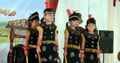 Keterampilan Gerak Tari Anak Usia Dini Paud Macam Macam Tarian Di Indonesia