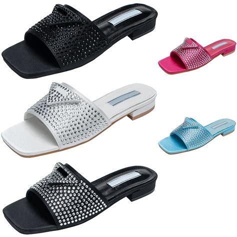 Designer Slides Women Luxury Slippers Rhinestone Slipon Sandals 2023 Summer Slide Ladies Beach