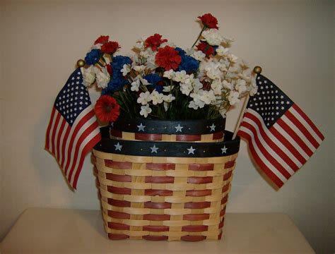 Americana Basket With Flags And Flowers Americana Crafts Patriotic