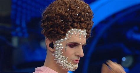 He participated at the sanremo music festival 2019 with the song rolls royce and at the 2020 edition with the song me ne frego. Festival di Sanremo 2020, Achille Lauro, ecco da cosa era ...