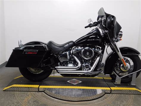 Pre Owned 2018 Harley Davidson Softail Deluxe Flde Softail In Taylor
