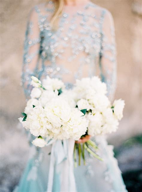 White Bouquet Elizabeth Anne Designs The Wedding Blog