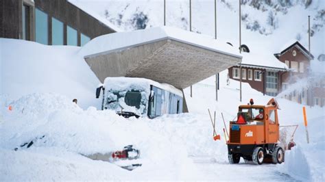 Avalanches Accidents Bring Europes Winter Death Toll To 21 Ctv News