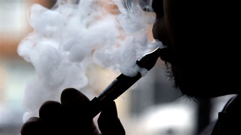 E Cigarettes Risks And Benefits Highlights From The Report To The Fd
