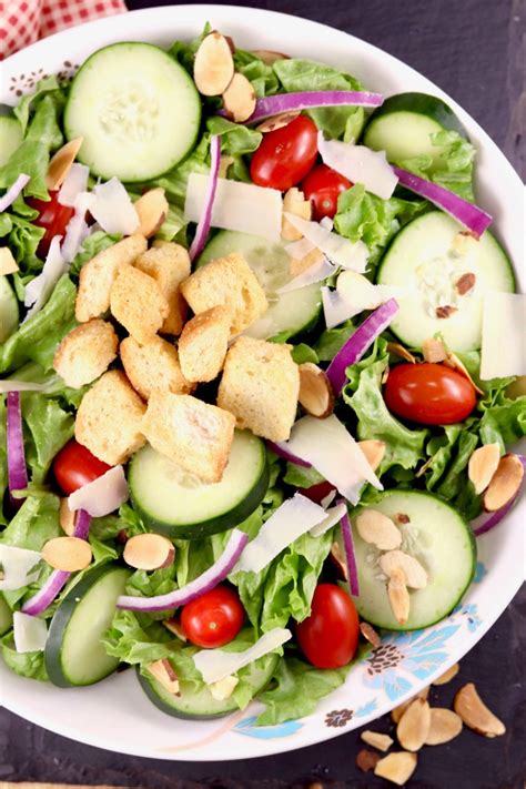 Easy Green Salad Tossed Garden Salad Miss In The Kitchen