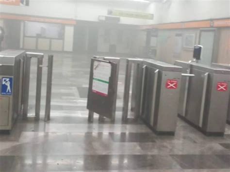 Otra Vez El Metro Cdmx Desalojan A Usuarios Por Corto Circuito