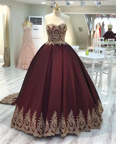 That's in part because the coppery shade with pink undertones works with so many different event styles. Wine Red Wedding Dress,burgundy Wedding Gowns,ball Gown ...