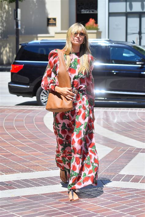 Heidi Klum Is Trendy In Puff Sleeve Dress And Flat Sandals In La