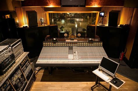Midilive Studio A, Paris FR | Recording studio setup, Recording studio design, Music studio