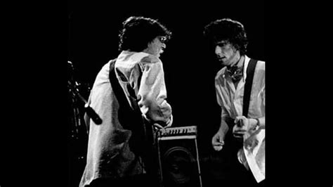 El período de genialidad de charly fue uno de los más extensos del planeta. Charly Garcia y Luis Alberto Spinetta Handle with care ...