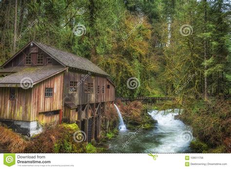 Cedar Creek Grist Mill In Washington State Stockfoto Bild Von