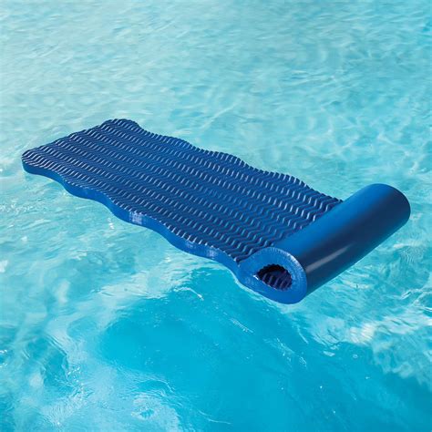 The Sag Resistant Pool Float Hammacher Schlemmer