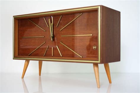 The most common mid century desk clock material is metal. Vintage Midcentury Weimar Uhren Mantel Clock, 1950s ...