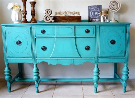 See more ideas about farmhouse dining, farmhouse table, farmhouse dining room. 6 Interesting Chalk Color Paint For A farmhouse-Style look ...