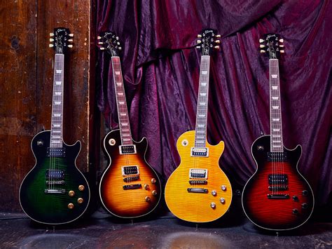 Slash Tells Us About His Gibson Collection Playing With His Friends