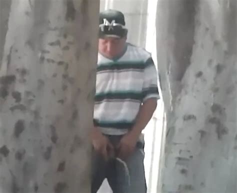 Workers Caught Taking A Piss ThisVid Com