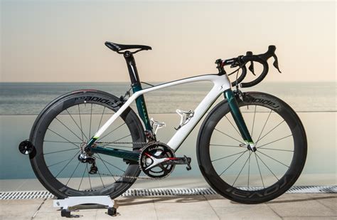 Indeed, cavendish is one of pro cycling's all time best fast men. Mark Cavendish's custom 2015 S-Works Venge - Cycling Weekly