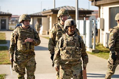 Dvids Images Soldiers From 1st Signal Brigade Qualify At The Range