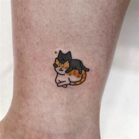 57 Charming Cat Tattoos For Women To Cherish