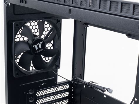 Thermaltake Divider 500 TG ARGB Review A Closer Look Inside
