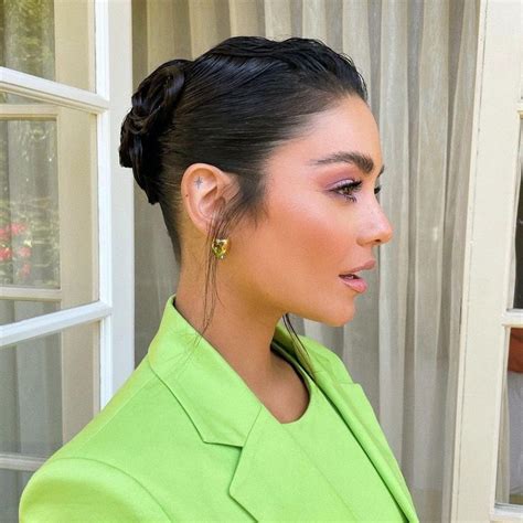 Vanessa Hudgens Ear Cuff Photo And Video Instagram Photo Drop Earrings Jewelry Videos