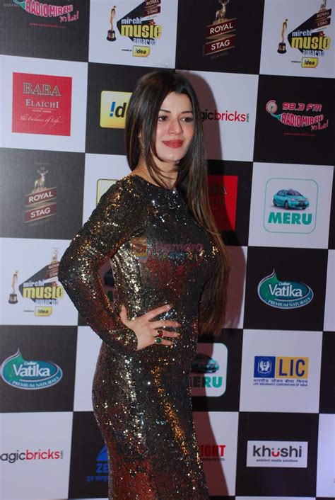 Kainaat Arora At 7th Mirchi Music Awards In Mumbai On 26th Feb 2015 Kainaat Arora Bollywood
