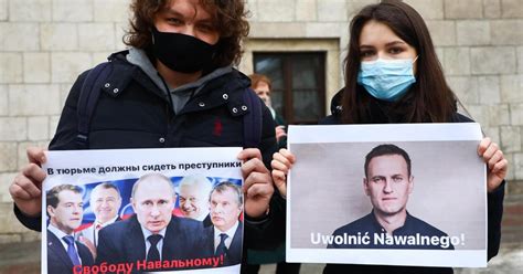 Eu Mulls Response To Russia S Navalny Crackdown