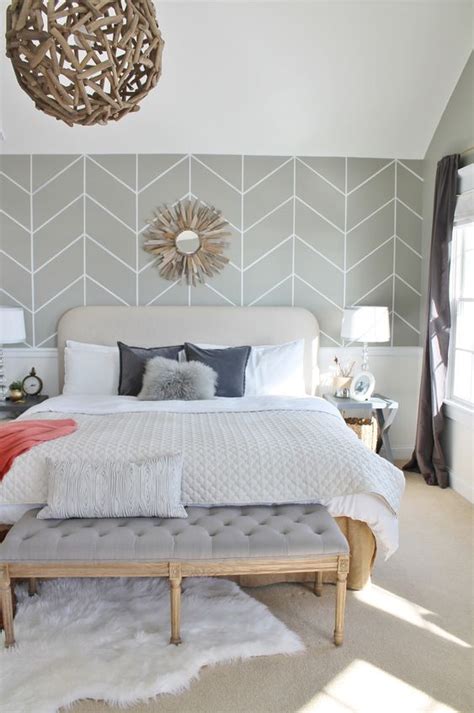 But, take a good look at this bed. Mini Master Makeover {In Less Than 30 Min | Minis, Chic ...