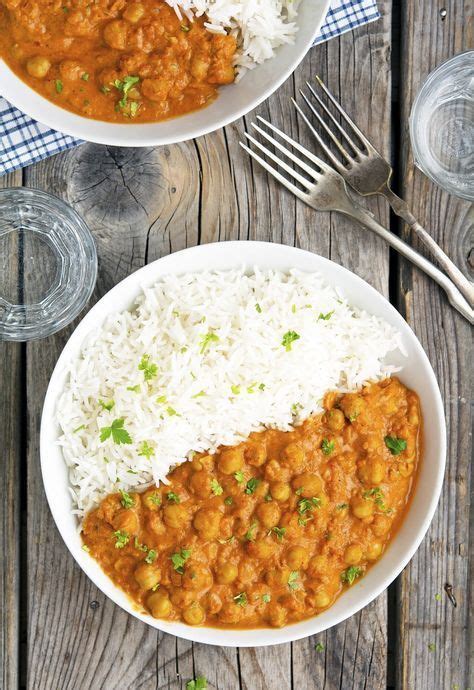 Heat oil in a large pot over medium heat. (Vegan) Easy Chickpea Tikka Masala | Indian food recipes ...