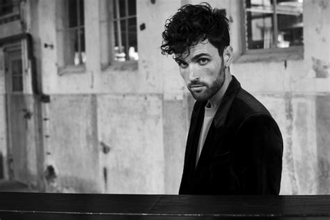 46690 duncan laurence hd face singer dutch black and white rare gallery hd wallpapers
