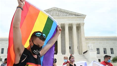 us court rules civil rights law protects lgbt employees