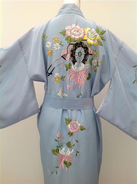 Lovely Vintage Kimono Embroidered 1950s Japanese Etsy