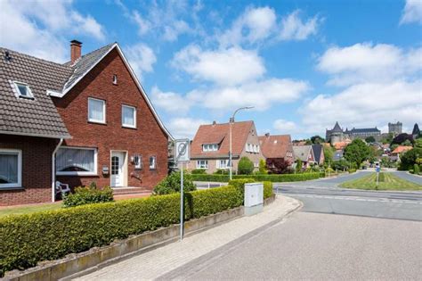 Neben der auswahl wohnung mieten bad bentheim gibt es eine riesige auswahl an immobilien und grundstücke für jedes budget. 6 Zimmer Haus in Bad Bentheim - Holt und Haar- Europa ...