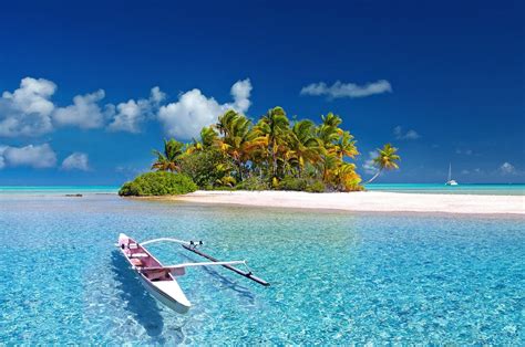 Tahiti calls to mind visions of an idyllic french polynesia island paradise. Tahiti - Voyages - Cartes