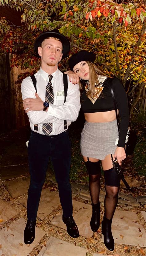 Bonnie And Clyde Halloween Costume In 2021 Bonnie And Clyde Halloween