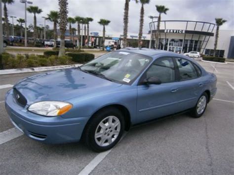 Sell Used 2005 Ford Taurus Se 30l V6 Fwd Sedan Clean Carfax Lk In