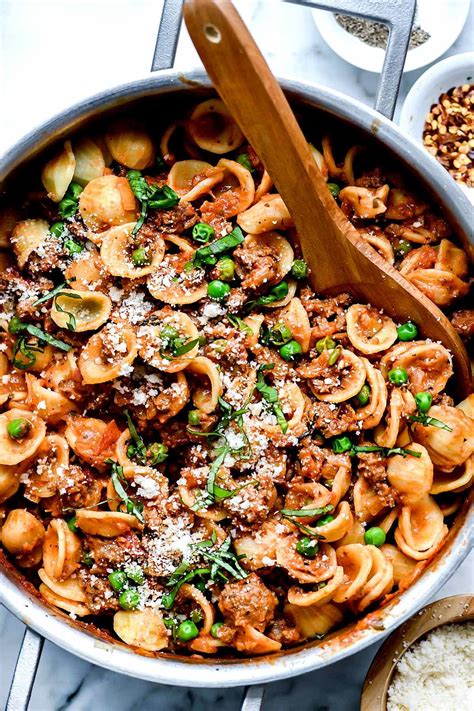 Find pasta dinner recipes for any occasion, serving size or prep time. Pasta with Turkey Sausage and Peas | foodiecrussh.com # ...