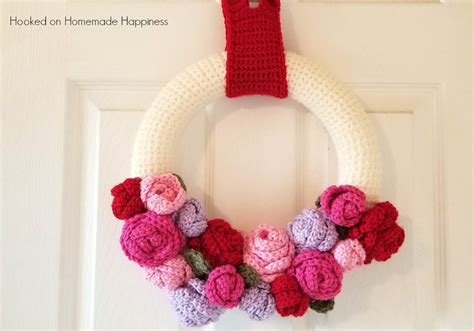 Valentines Day Wreath Crochet Along Part 1 Hooked On Homemade Happiness