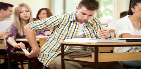 Búsqueda en el sitio búsqueda en la uca. 7 de cada 10 estudiantes universitarios copian en sus exámenes