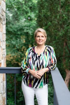 Но почему то имя ее не на слуху. Meet Anita Lane - Anita Lane Core Breakthrough Coaching