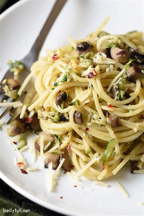 Aug 03, 2020 · quick, easy, economical and a great way to use zucchinis to make a luscious pasta dinner! Pasta with Zucchini and Mushrooms