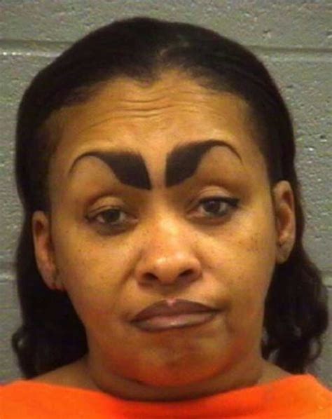 30 Fake Eyebrows That Are So Ridiculous You Must Love Them