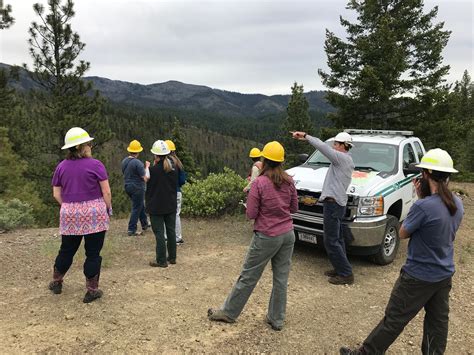 2018 Group Discussing The Swauk Pine Restoration Project Cle Elum