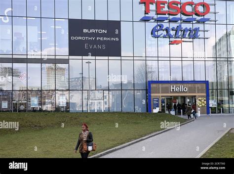 Tesco Extra Woolwich Hi Res Stock Photography And Images Alamy