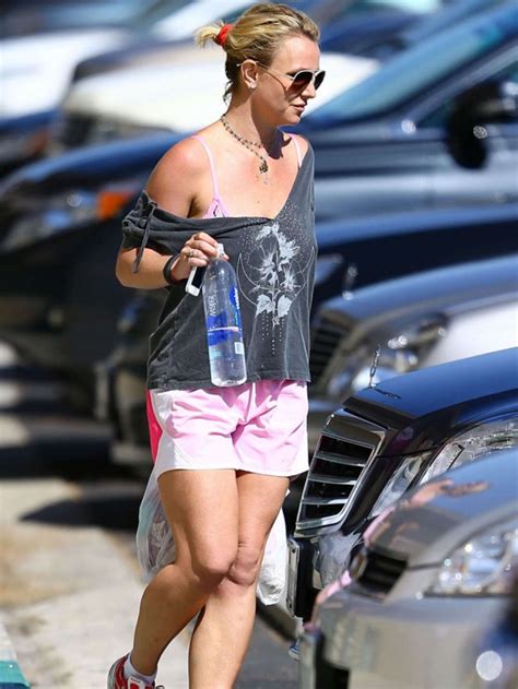 Britney Spears In Pink Shorts At The Gym 01 Gotceleb